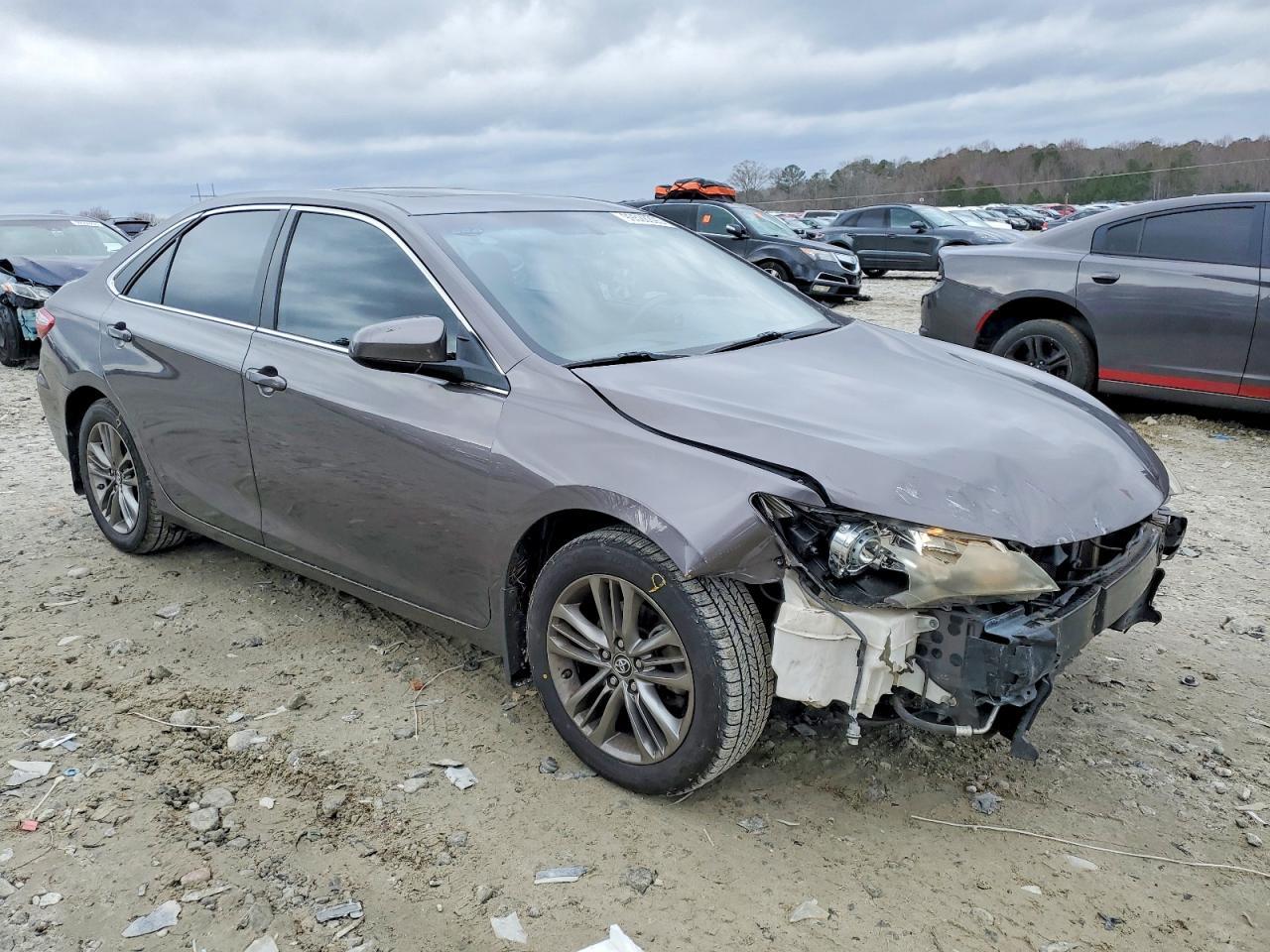 2016 TOYOTA CAMRY