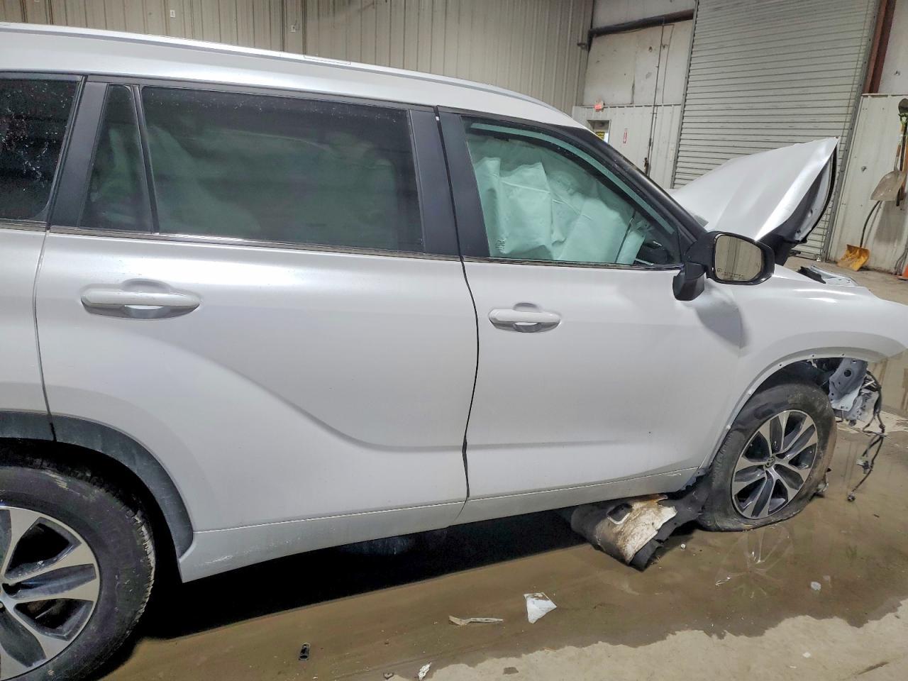 2024 TOYOTA HIGHLANDER