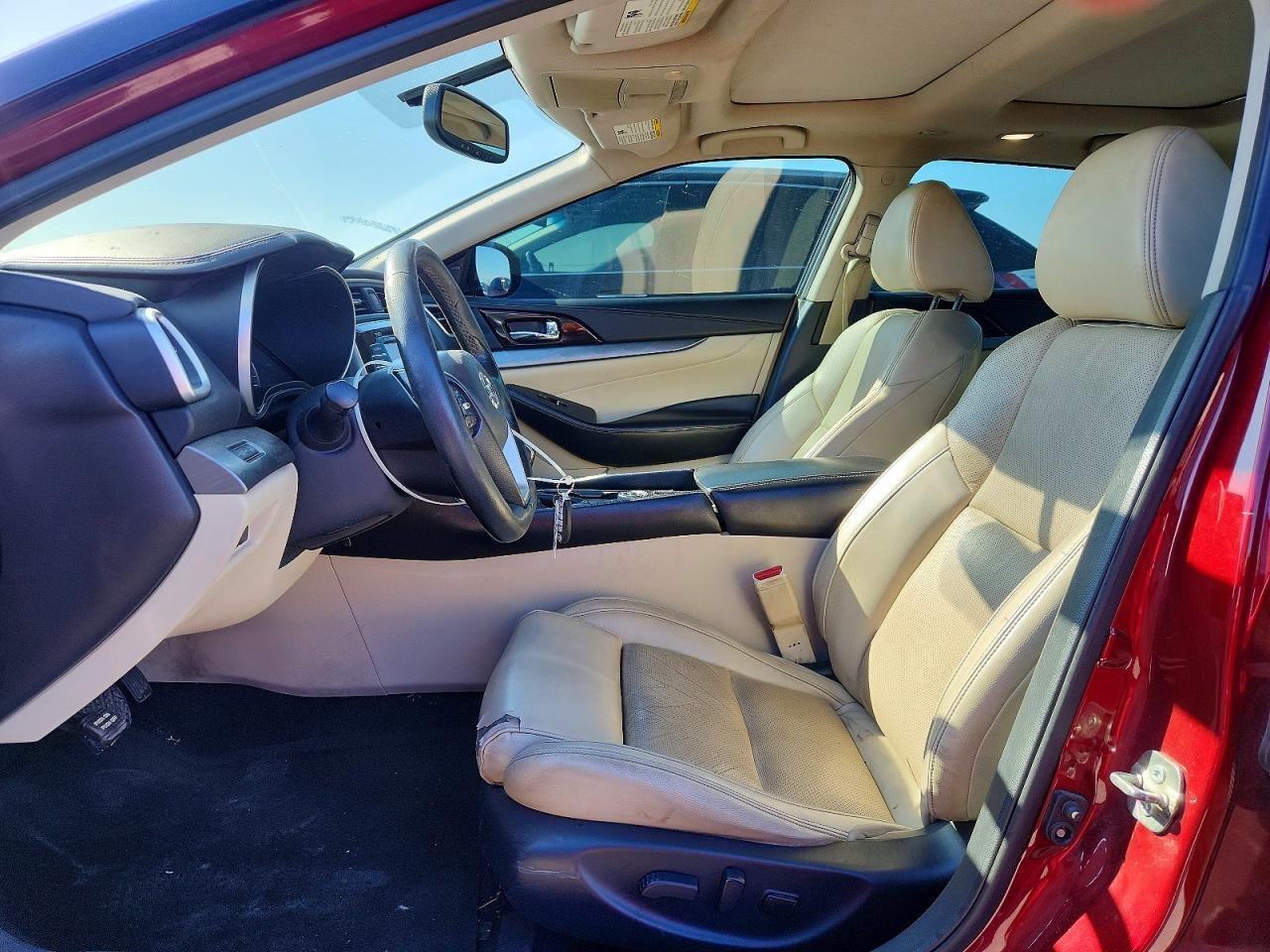 2017 NISSAN Maxima