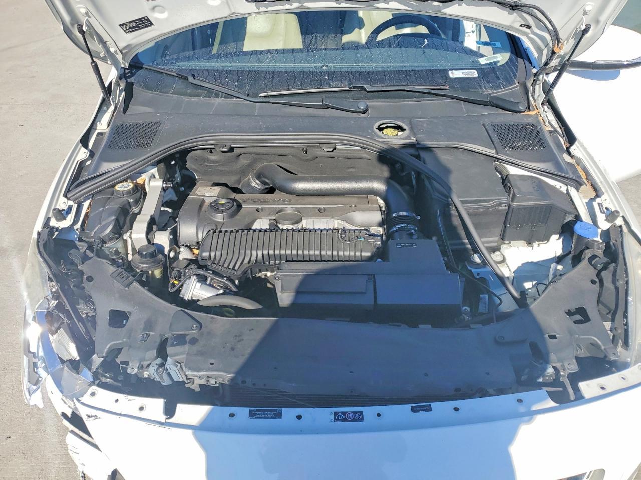 2013 VOLVO S60