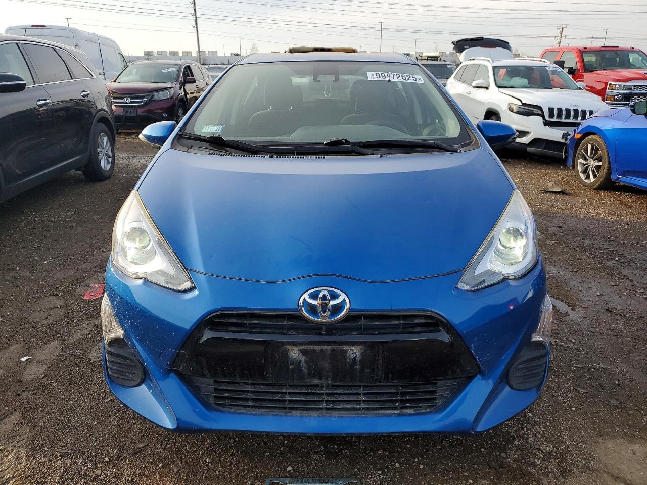 2016 TOYOTA Prius c
