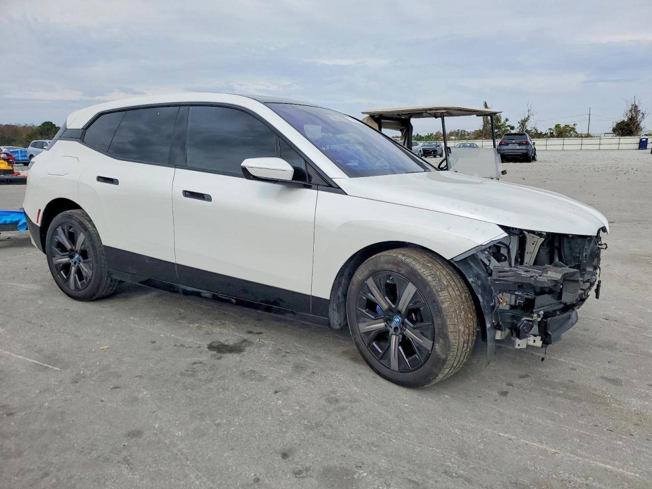 2025 BMW iX