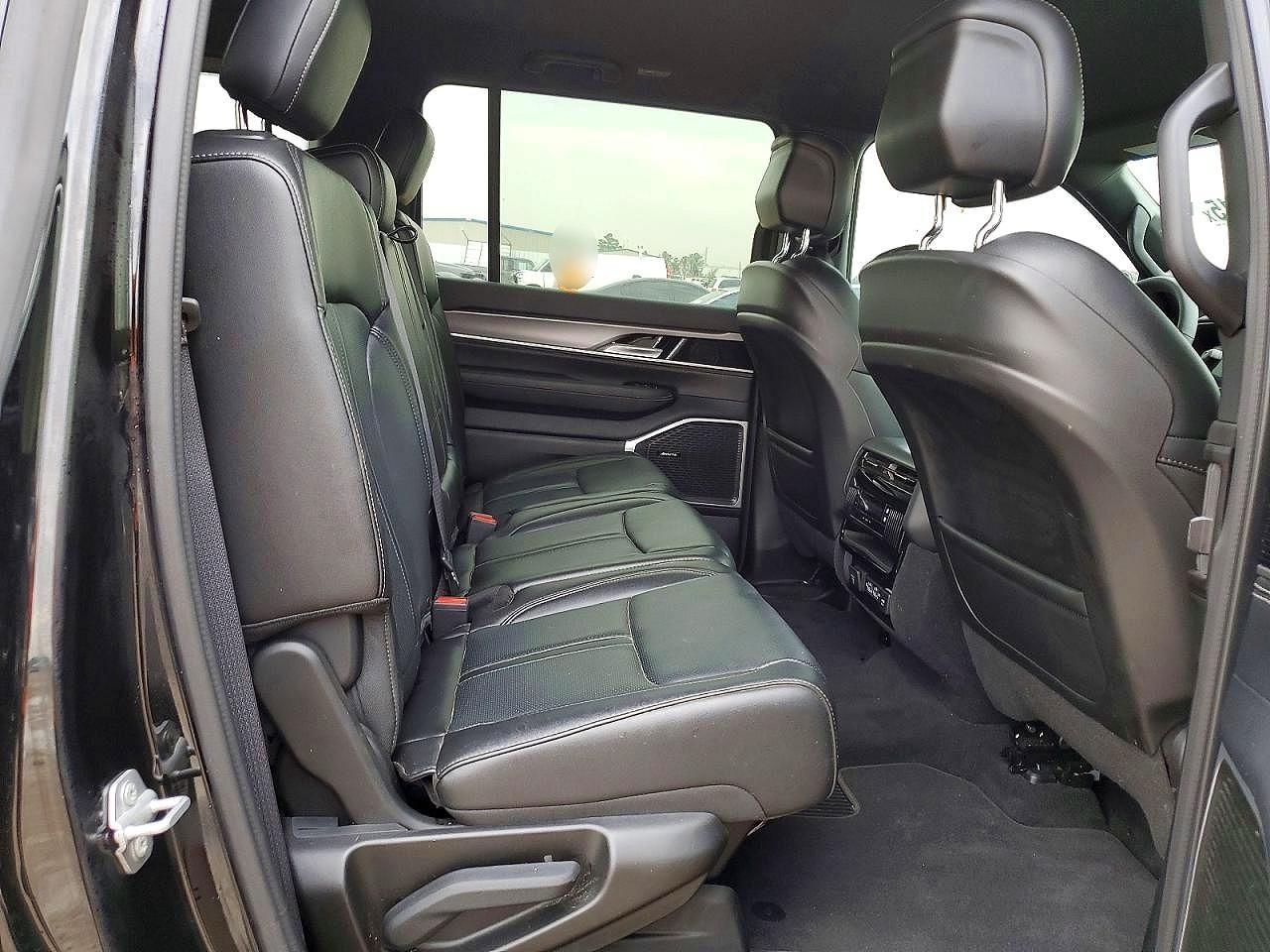 2025 JEEP Wagoneer