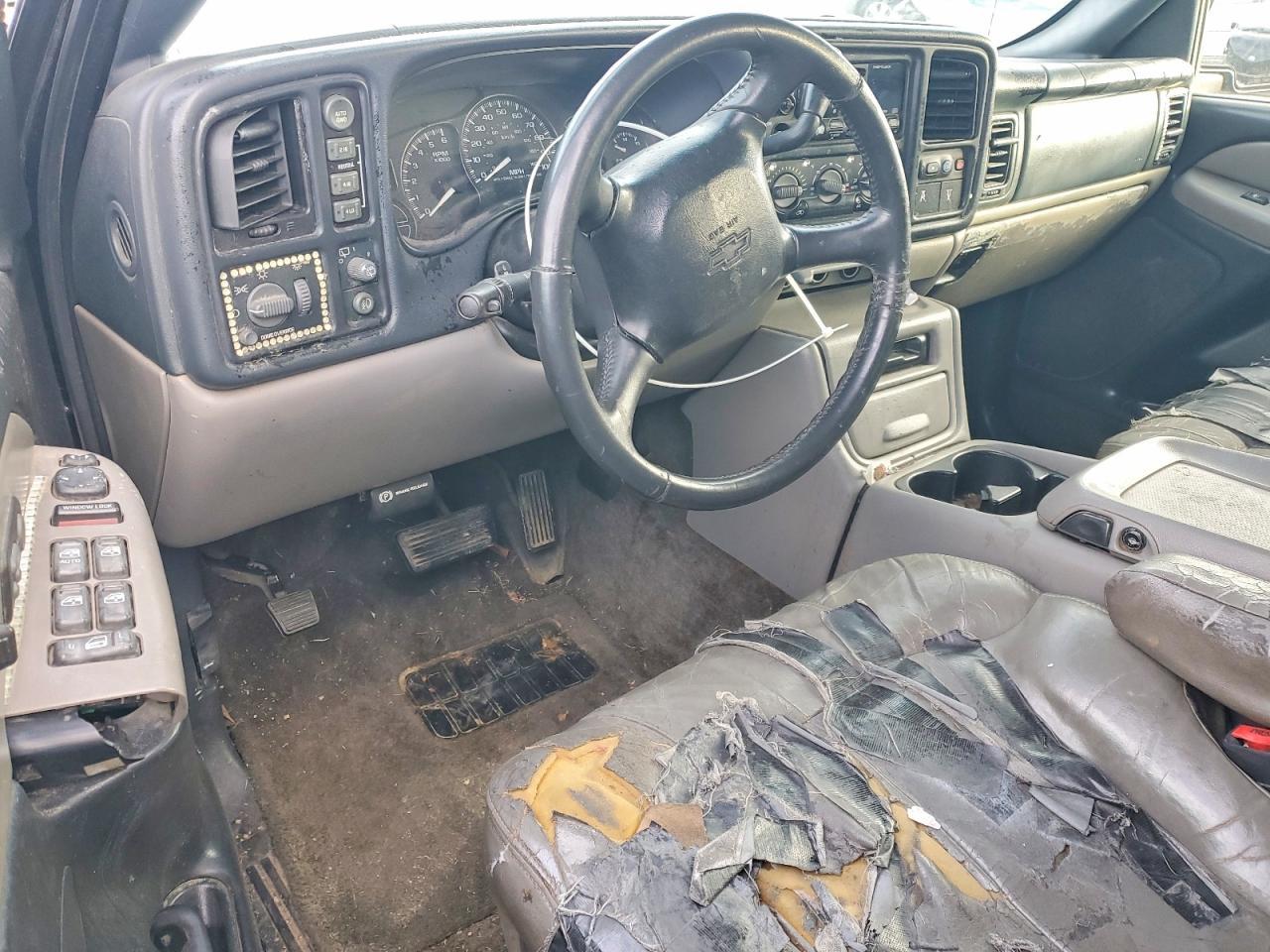 2002 CHEVROLET Tahoe