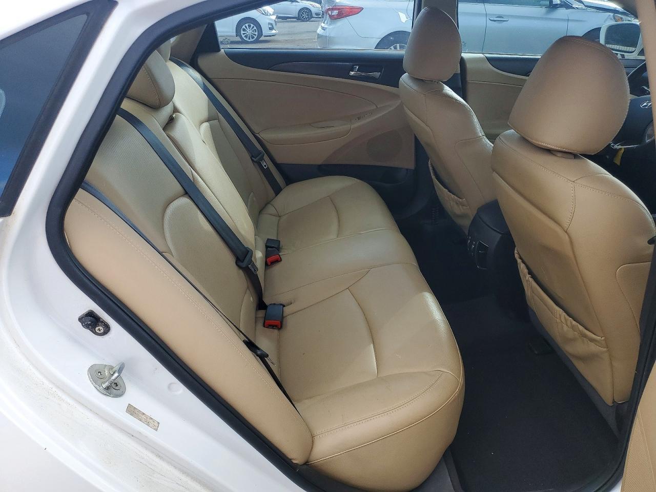 2011 HYUNDAI SONATA