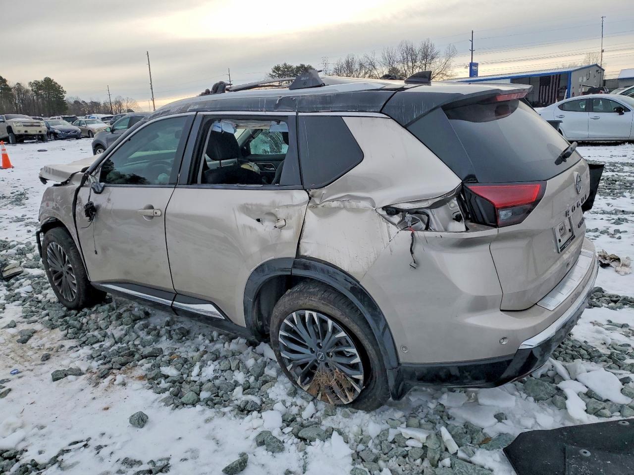 2025 NISSAN ROGUE
