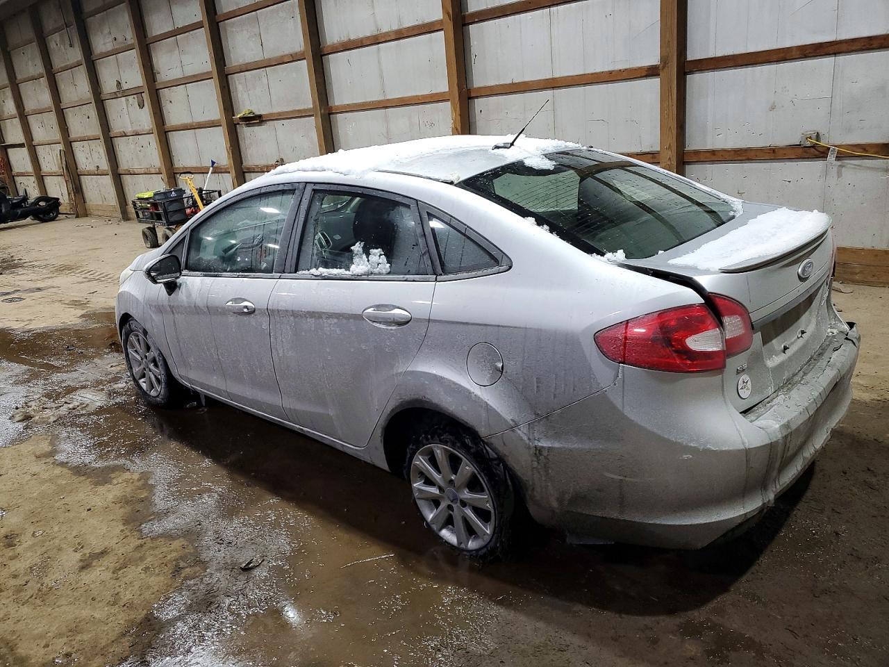 2013 FORD Fiesta