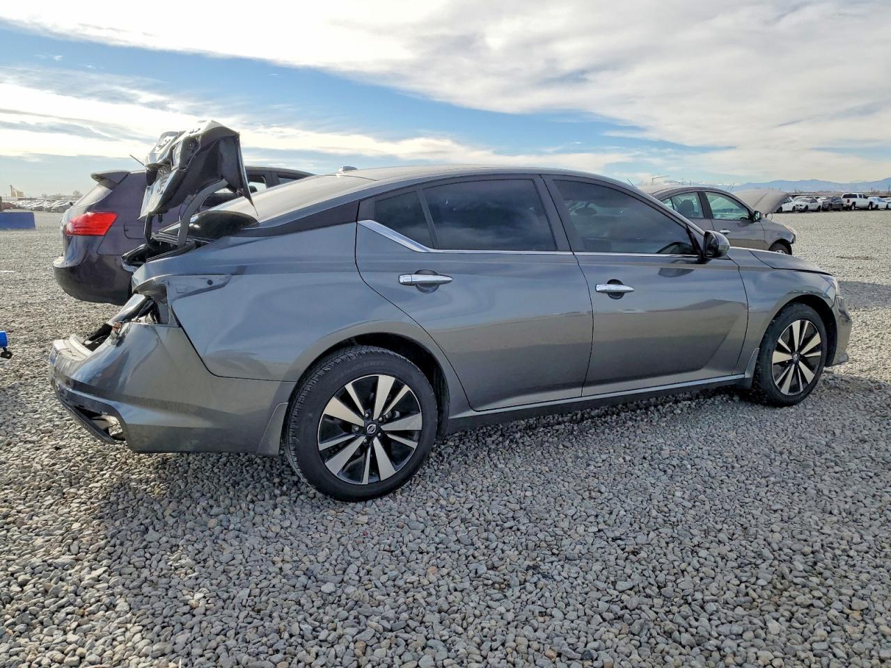 2021 NISSAN ALTIMA