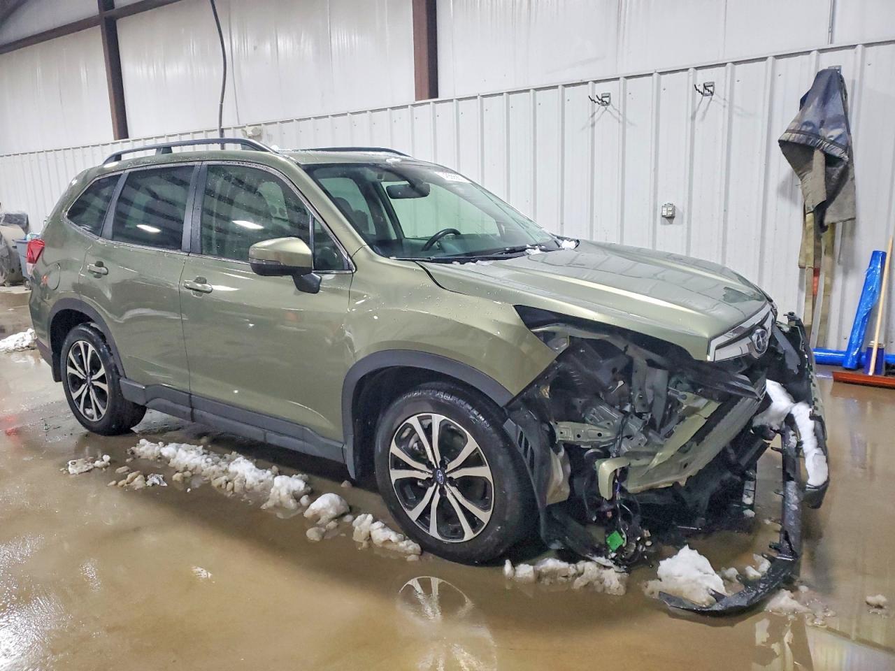 2021 SUBARU FORESTER