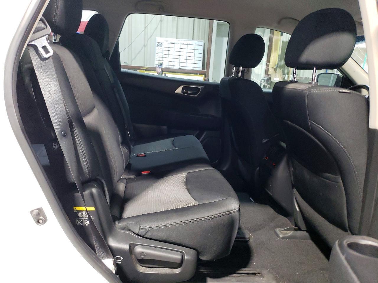 2017 NISSAN PATHFINDER