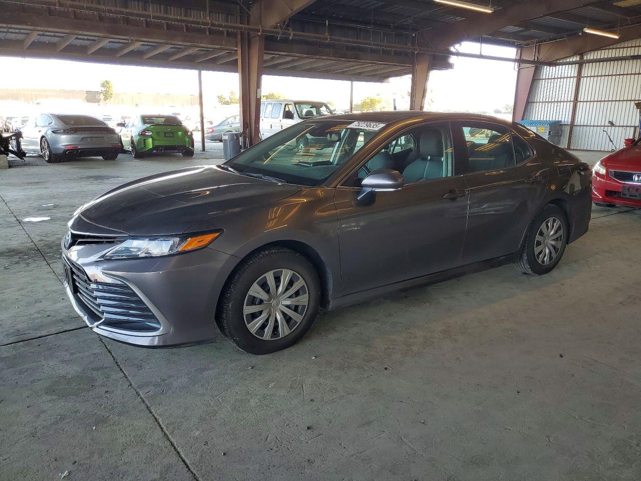 2024 TOYOTA CAMRY