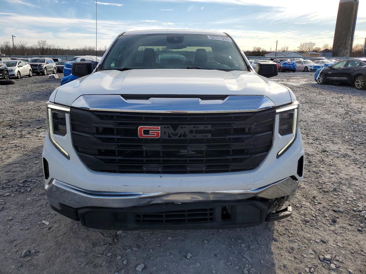 2023 GMC Sierra