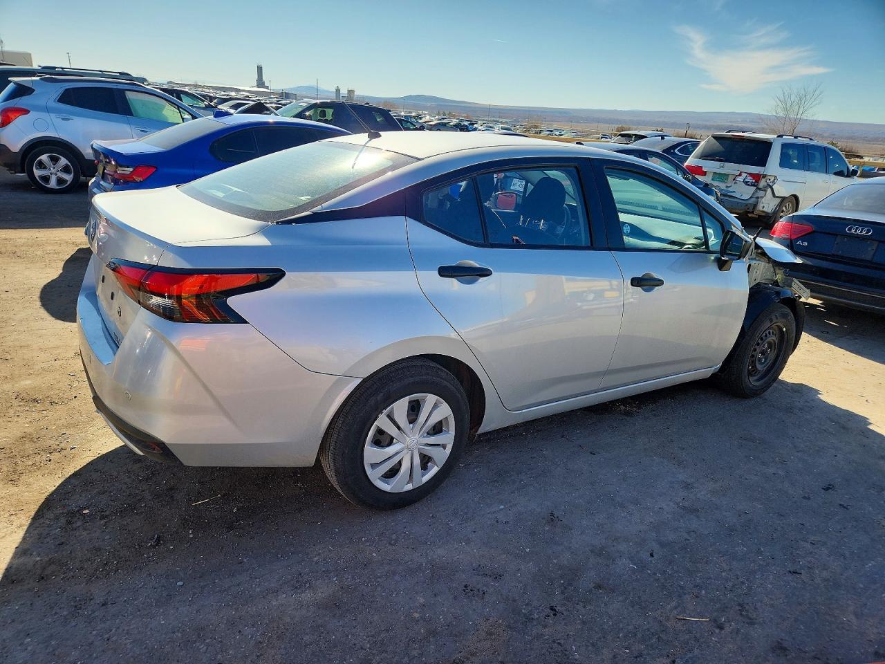 2025 NISSAN VERSA