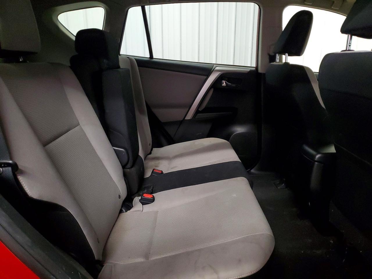 2016 TOYOTA RAV4
