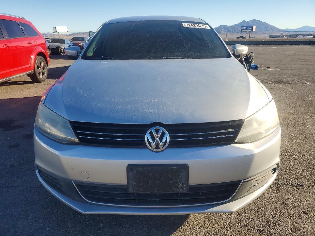 2013 VOLKSWAGEN JETTA