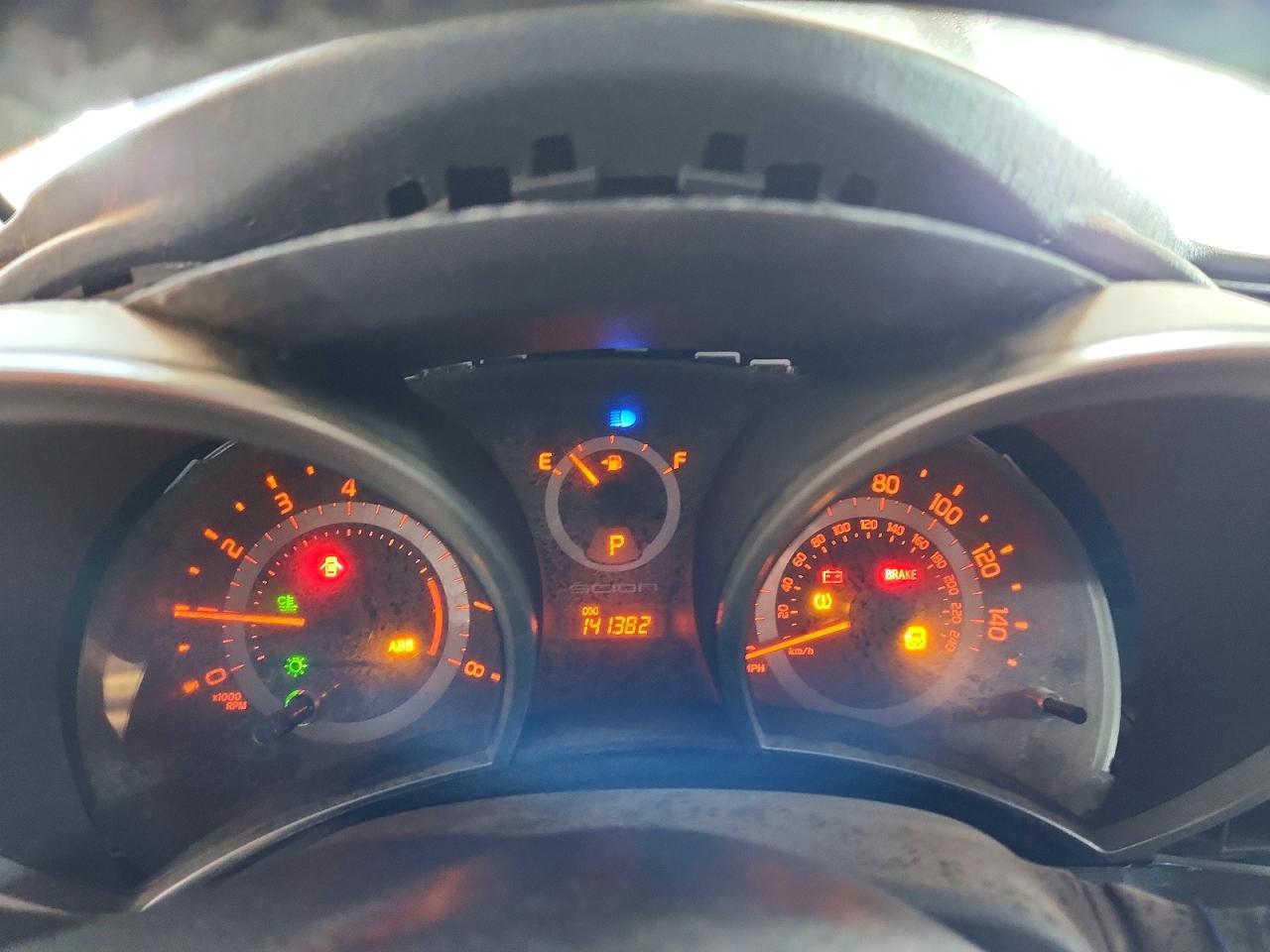 2011 TOYOTA SCION