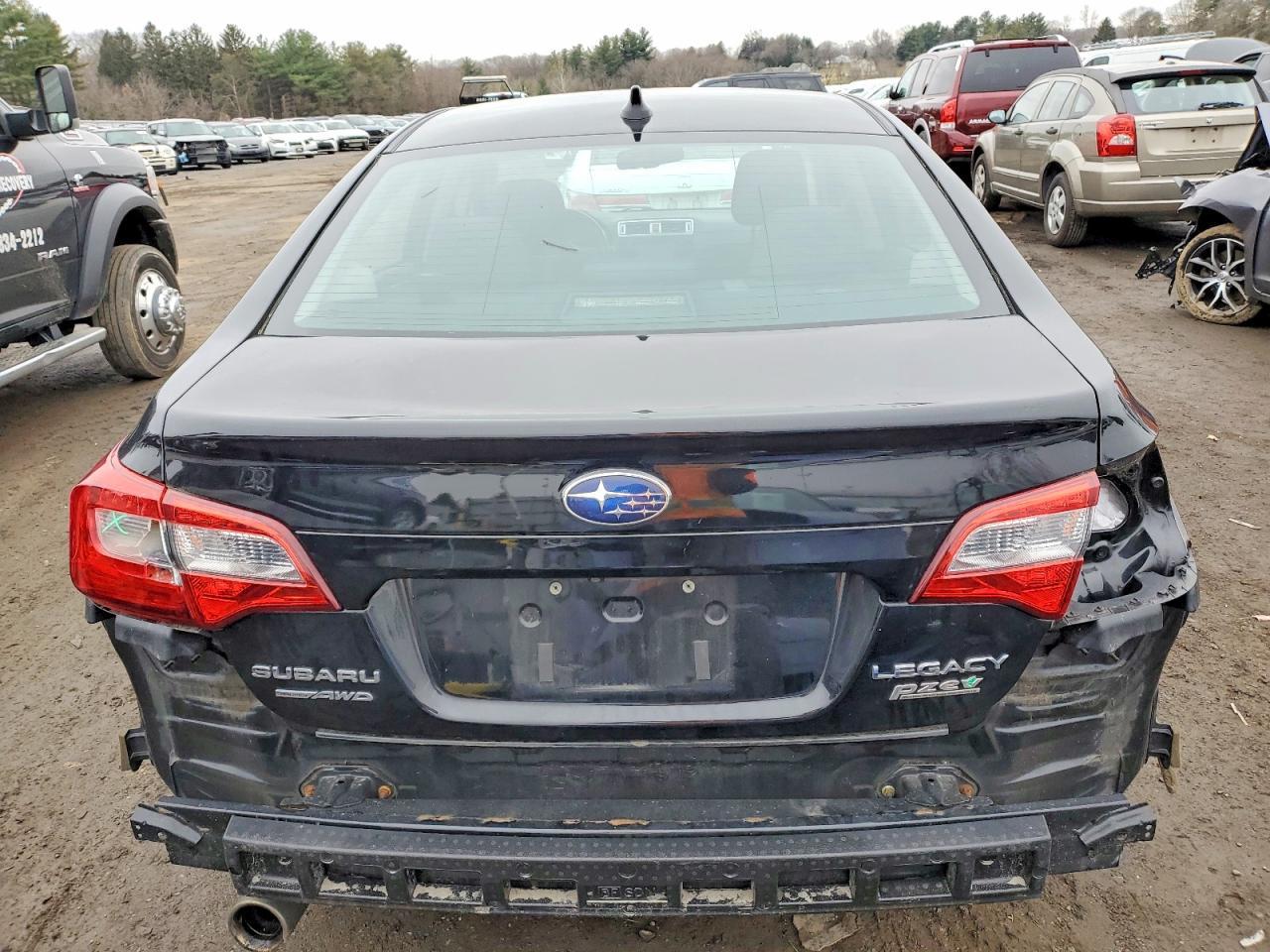 2016 SUBARU Legacy