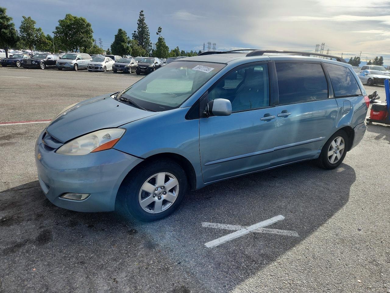 2007 TOYOTA SIENNA