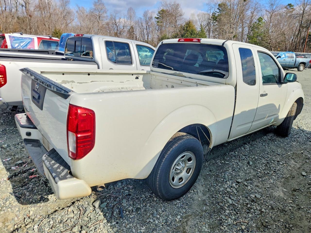 2017 NISSAN Frontier