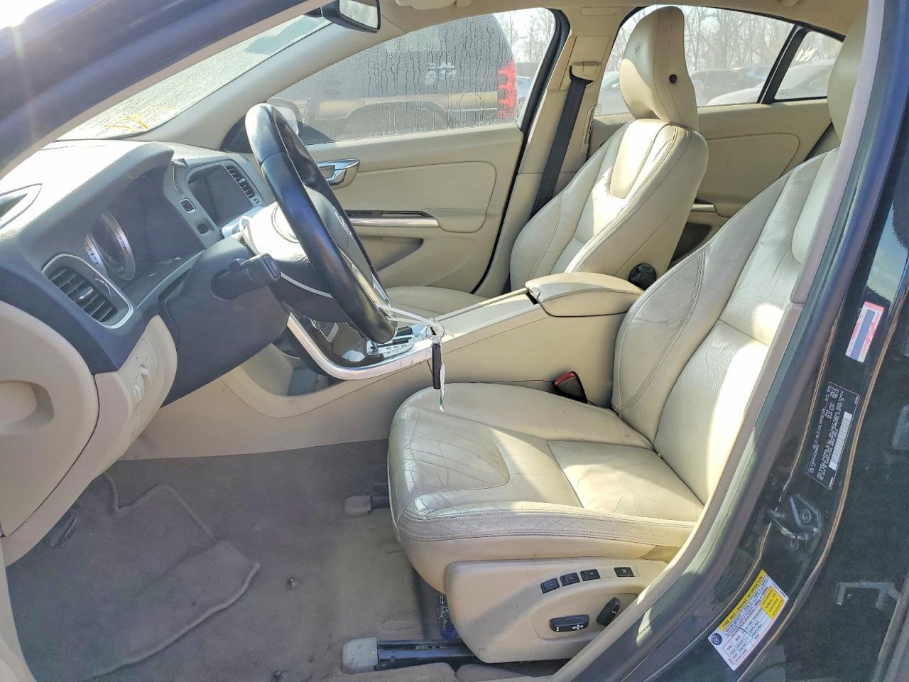 2012 VOLVO S60