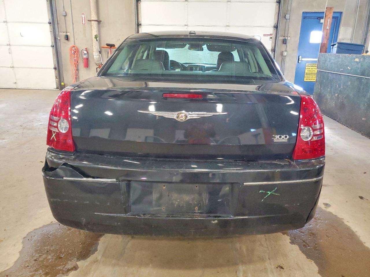 2010 CHRYSLER 300