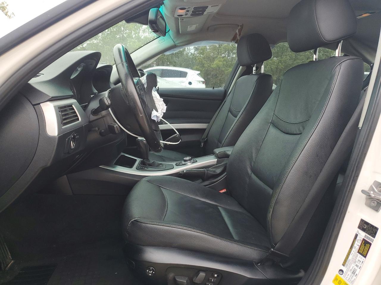 2011 BMW 3 SERIES