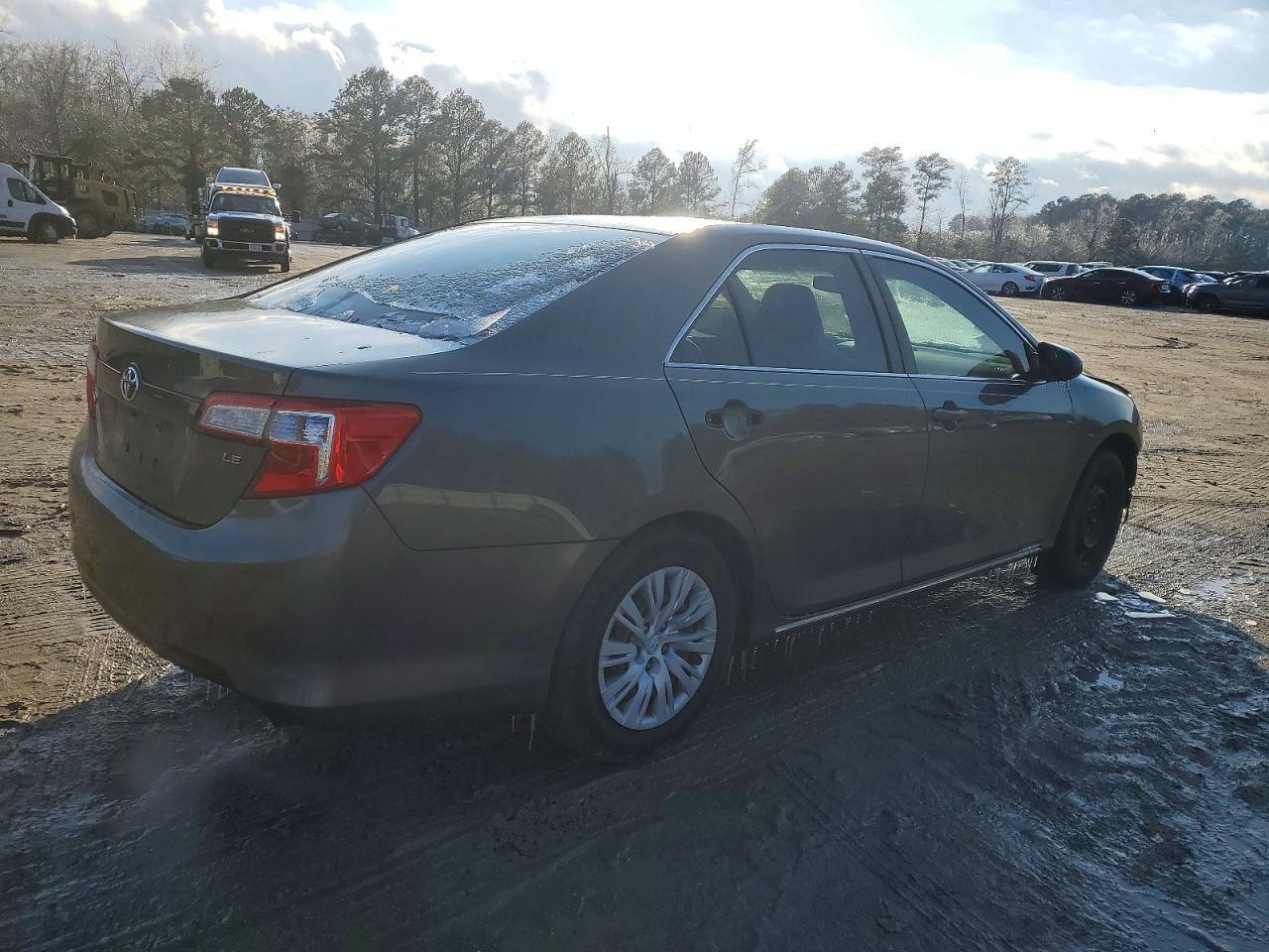 2012 TOYOTA CAMRY