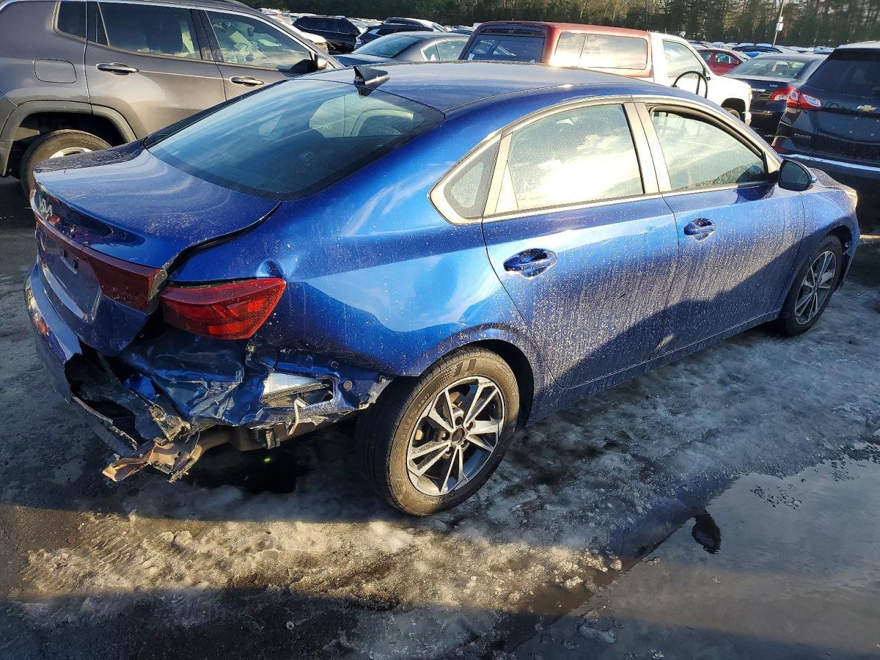 2023 KIA FORTE