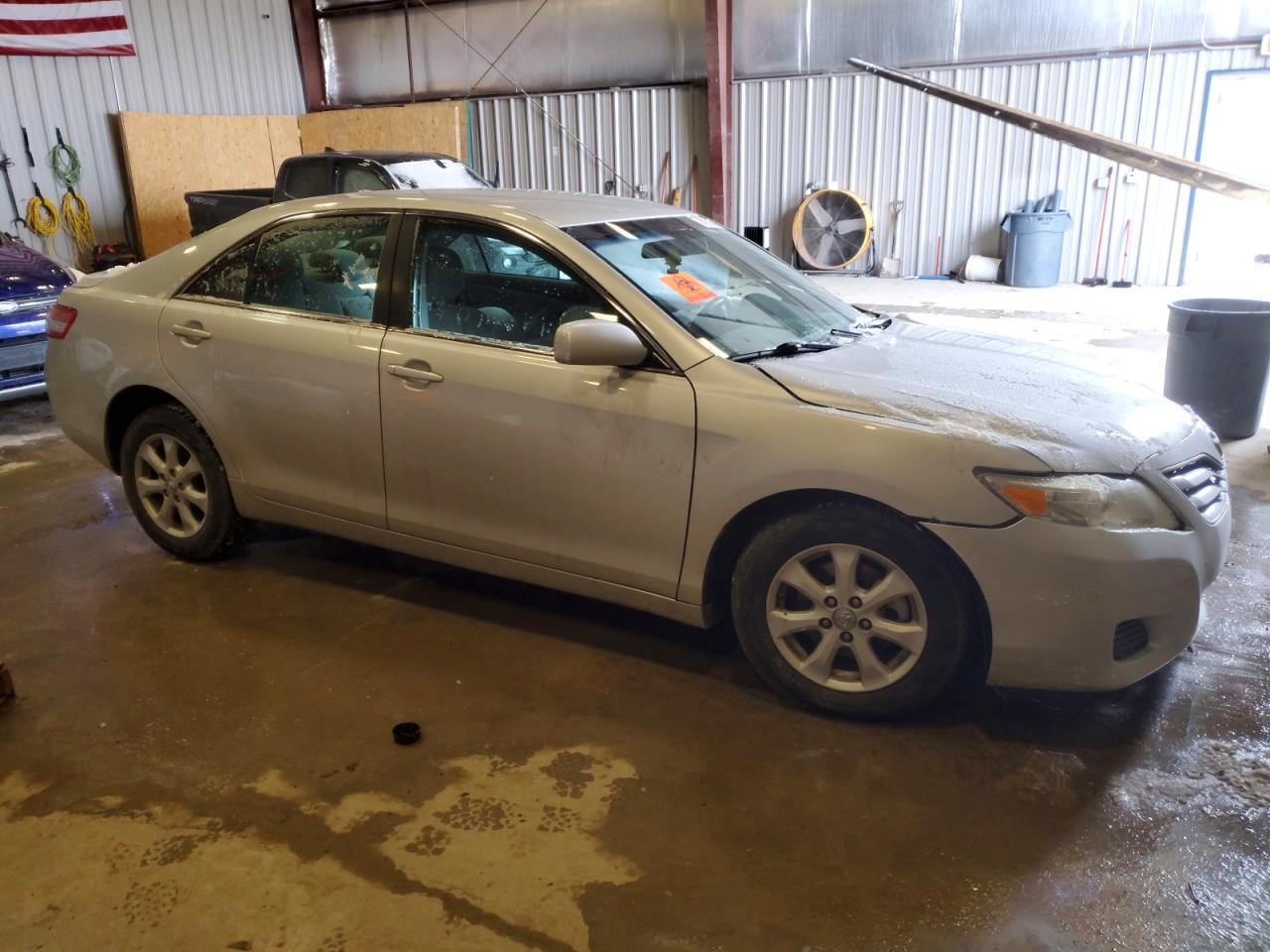 2011 TOYOTA CAMRY