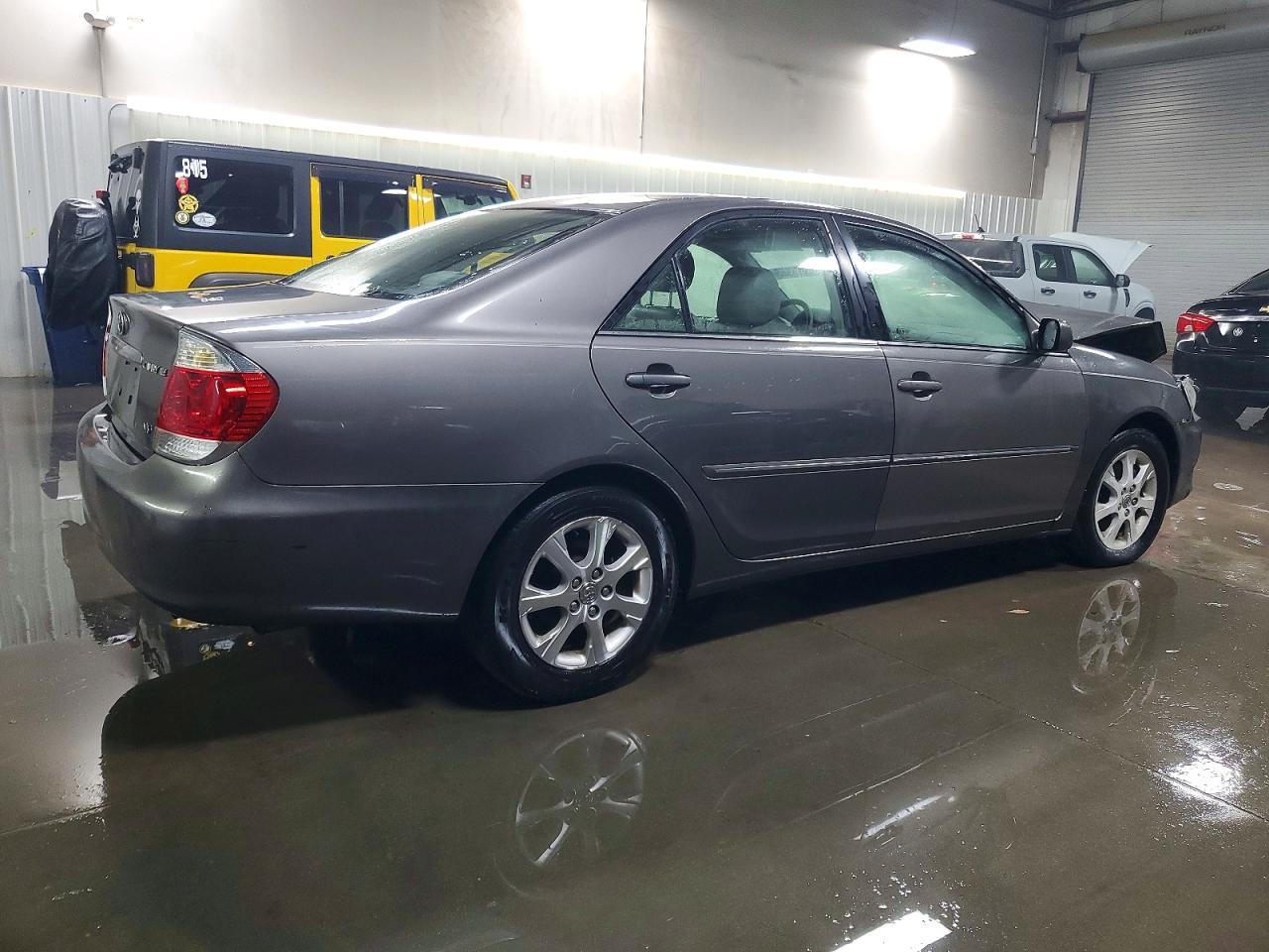 2005 TOYOTA CAMRY