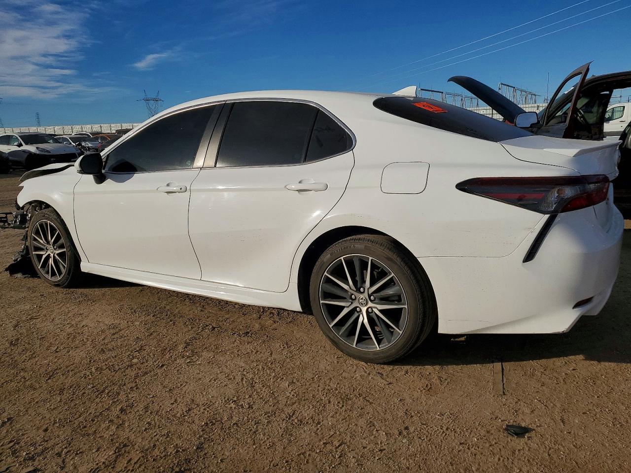 2023 TOYOTA CAMRY