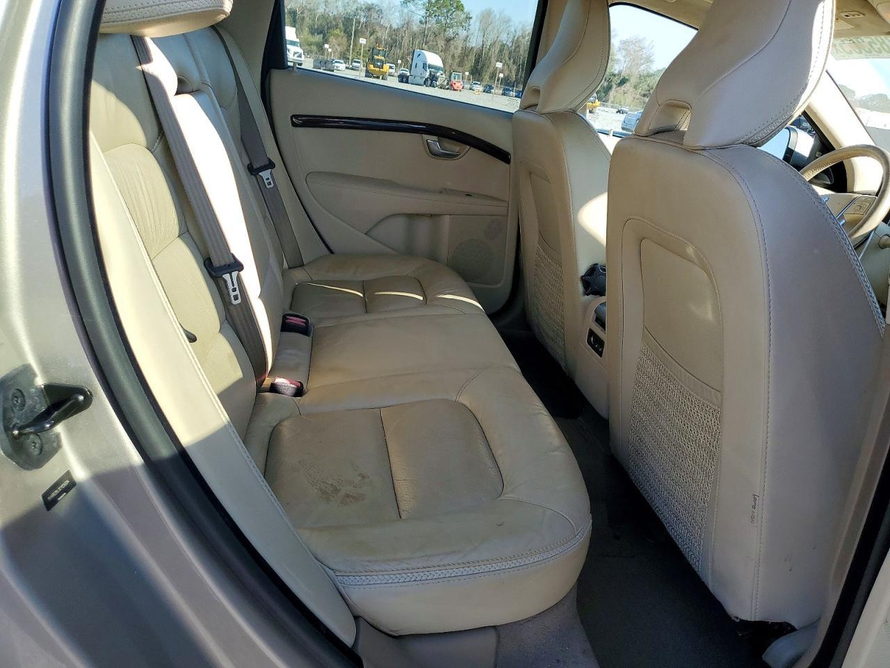 2012 VOLVO XC70
