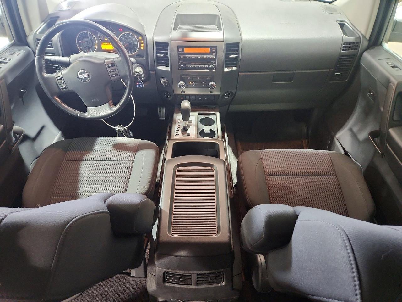 2011 NISSAN Titan