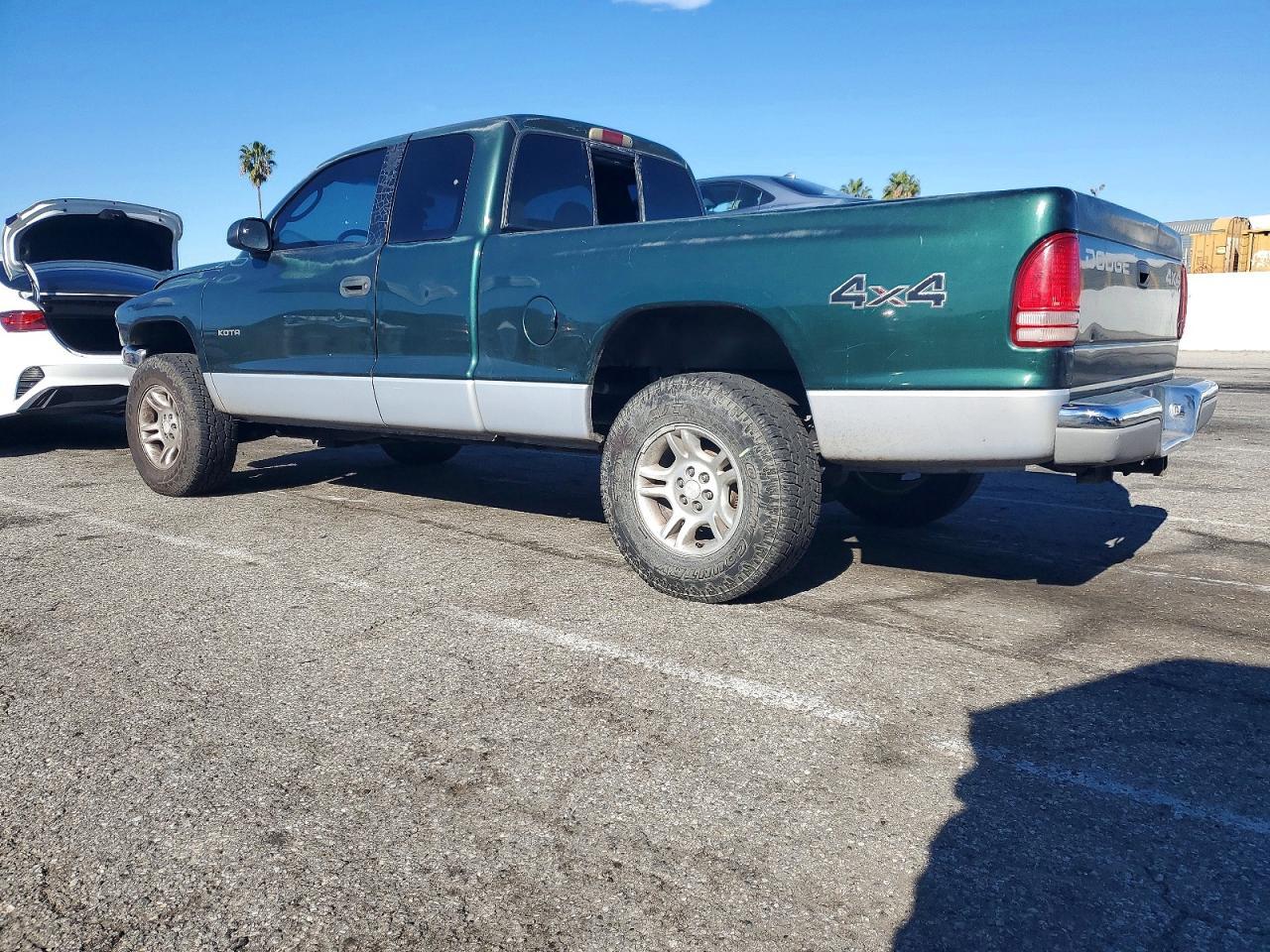 2000 DODGE Dakota