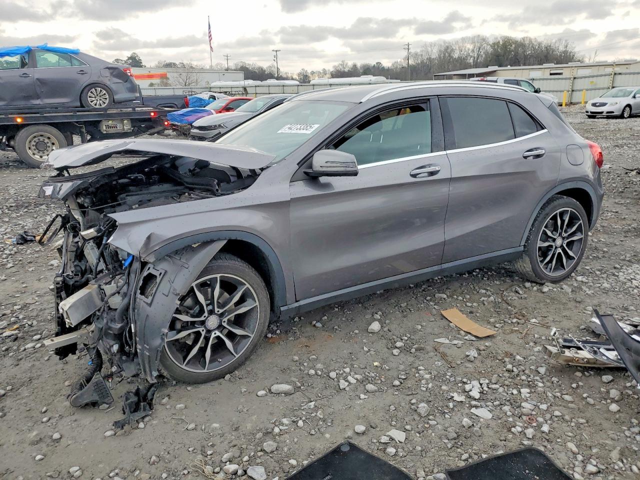 2017 MERCEDES-BENZ GLA-Class