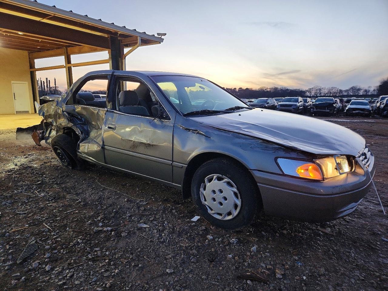 1998 TOYOTA CAMRY