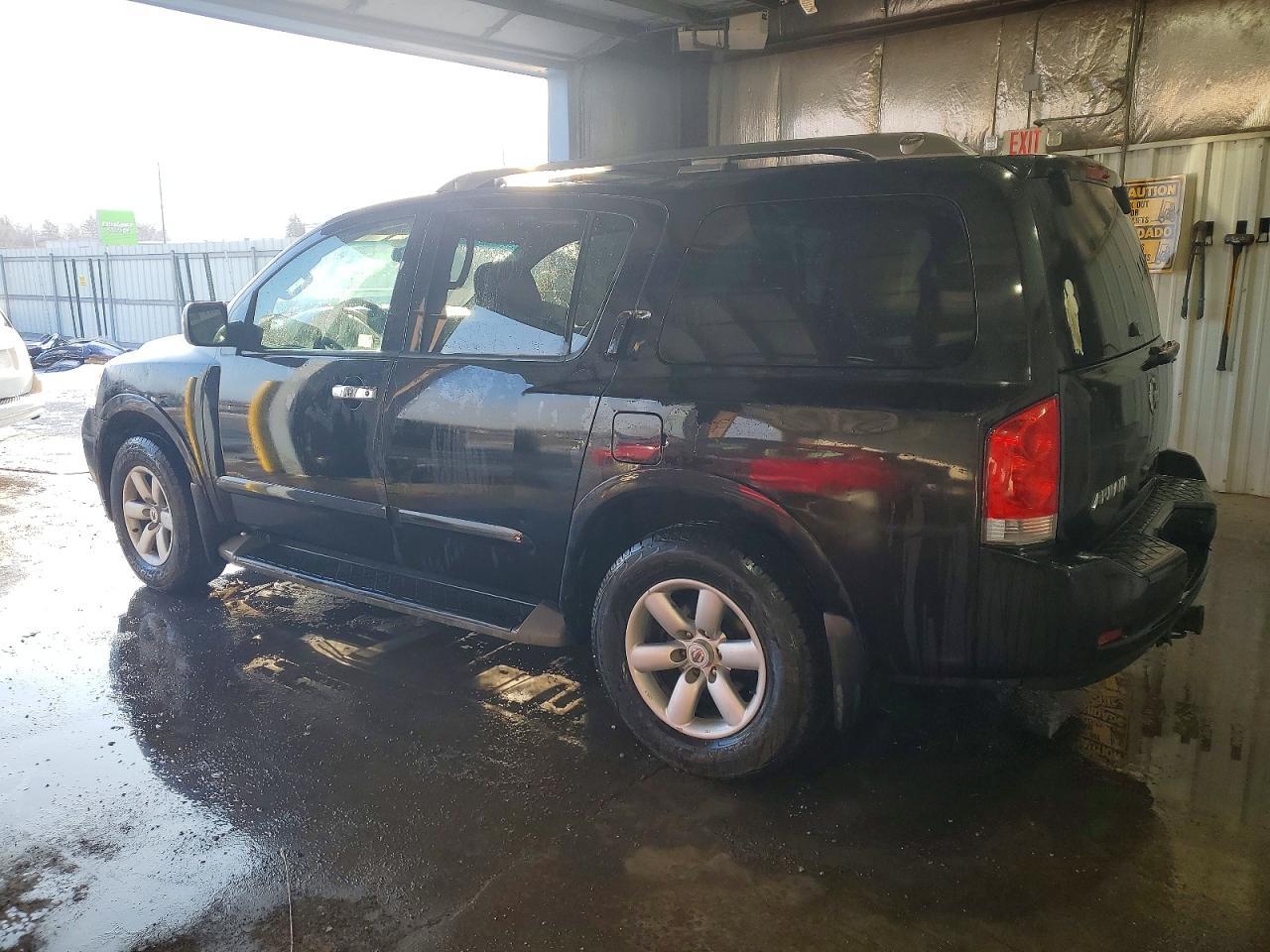 2013 NISSAN Armada