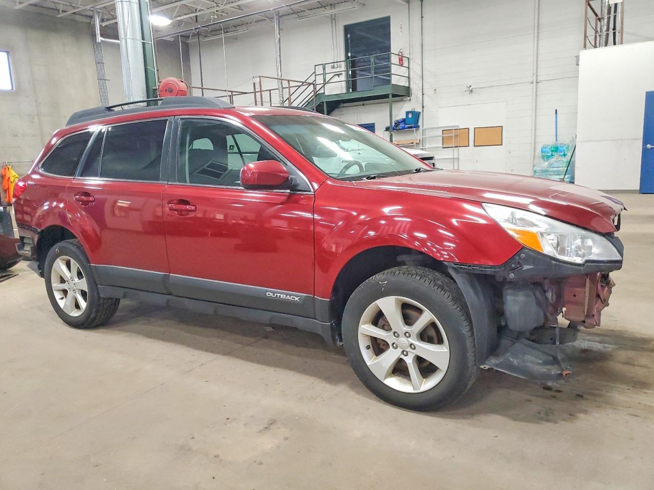 2014 SUBARU Outback