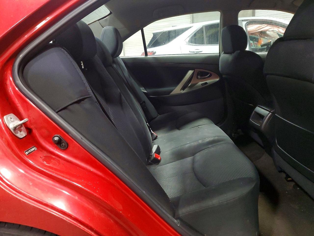2010 TOYOTA CAMRY