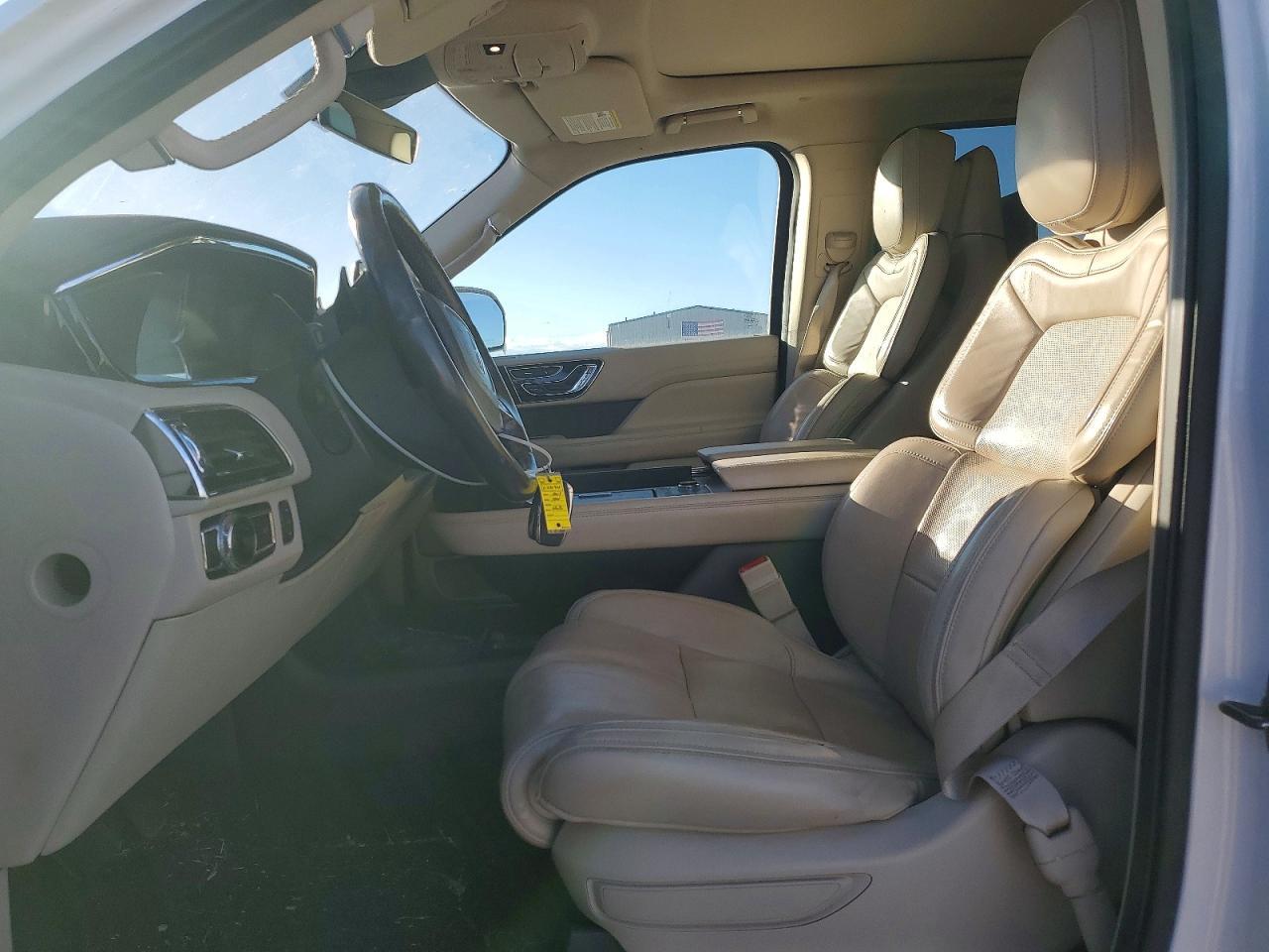 2019 LINCOLN Navigator