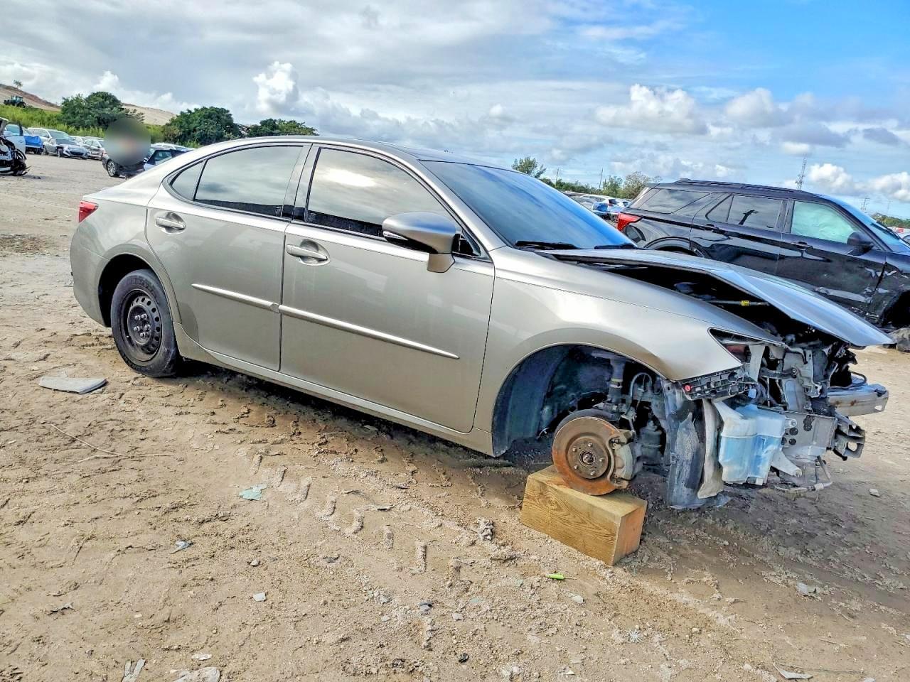 2015 LEXUS ES 300H