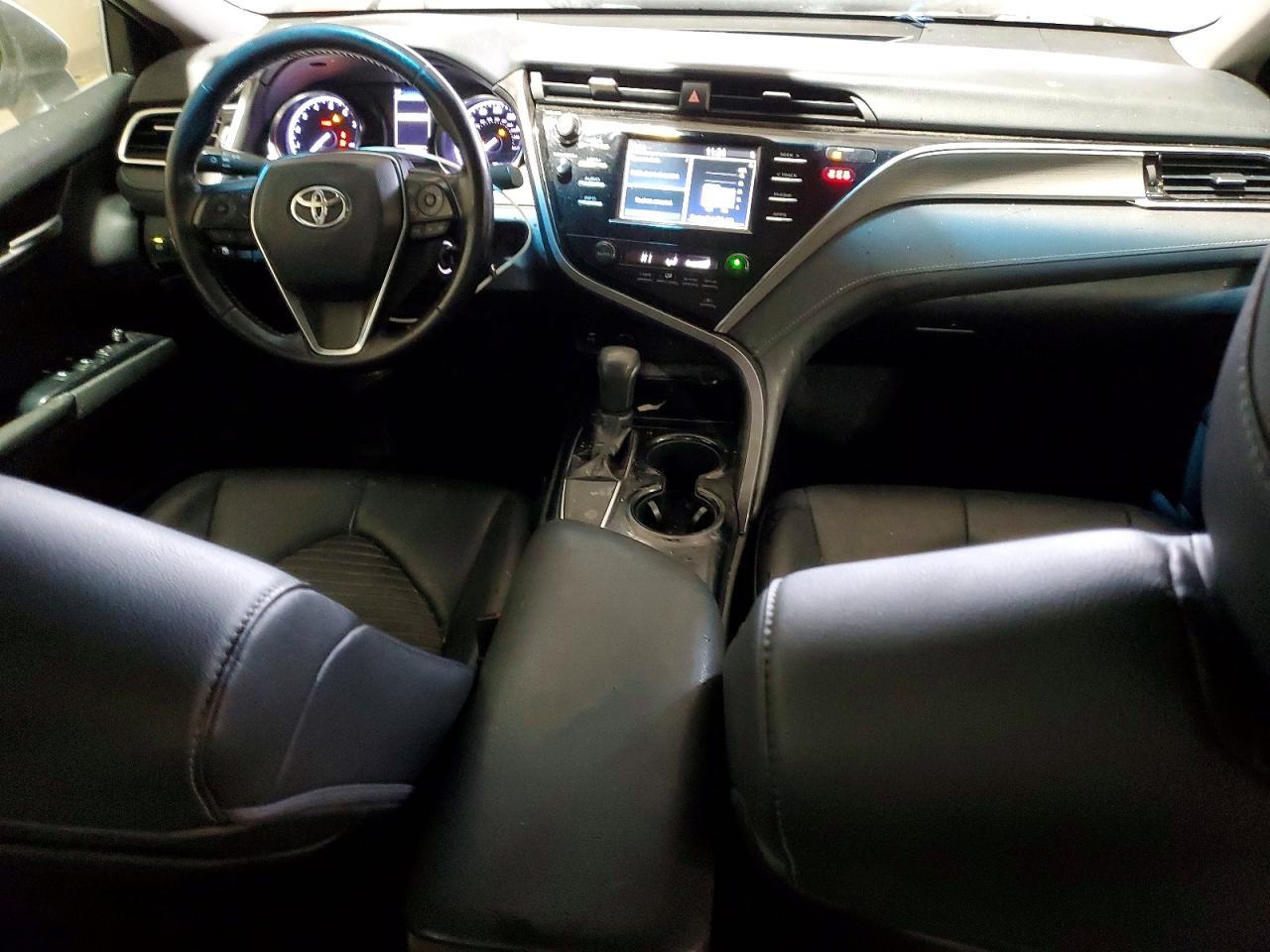 2018 TOYOTA CAMRY