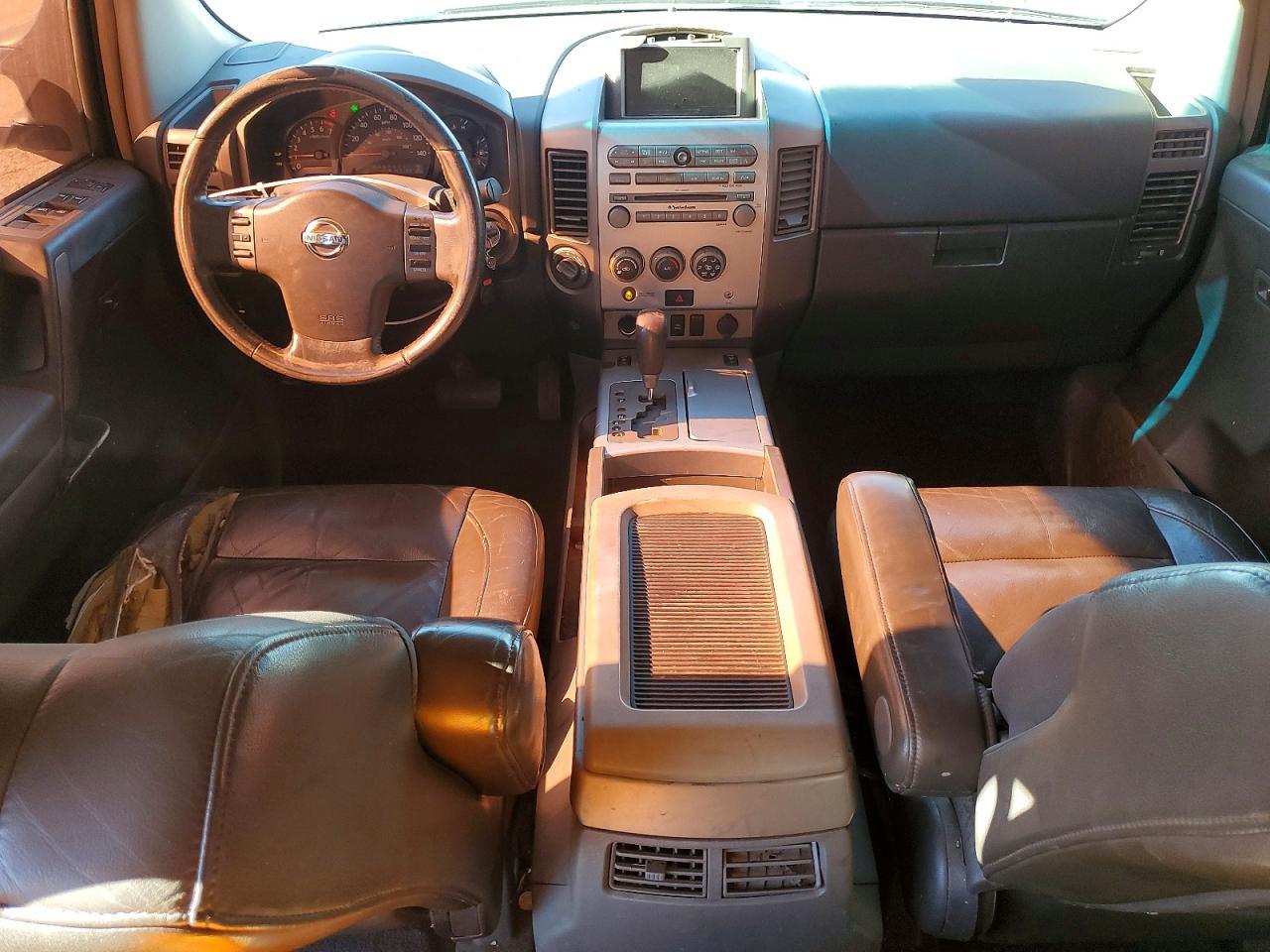 2005 NISSAN Titan