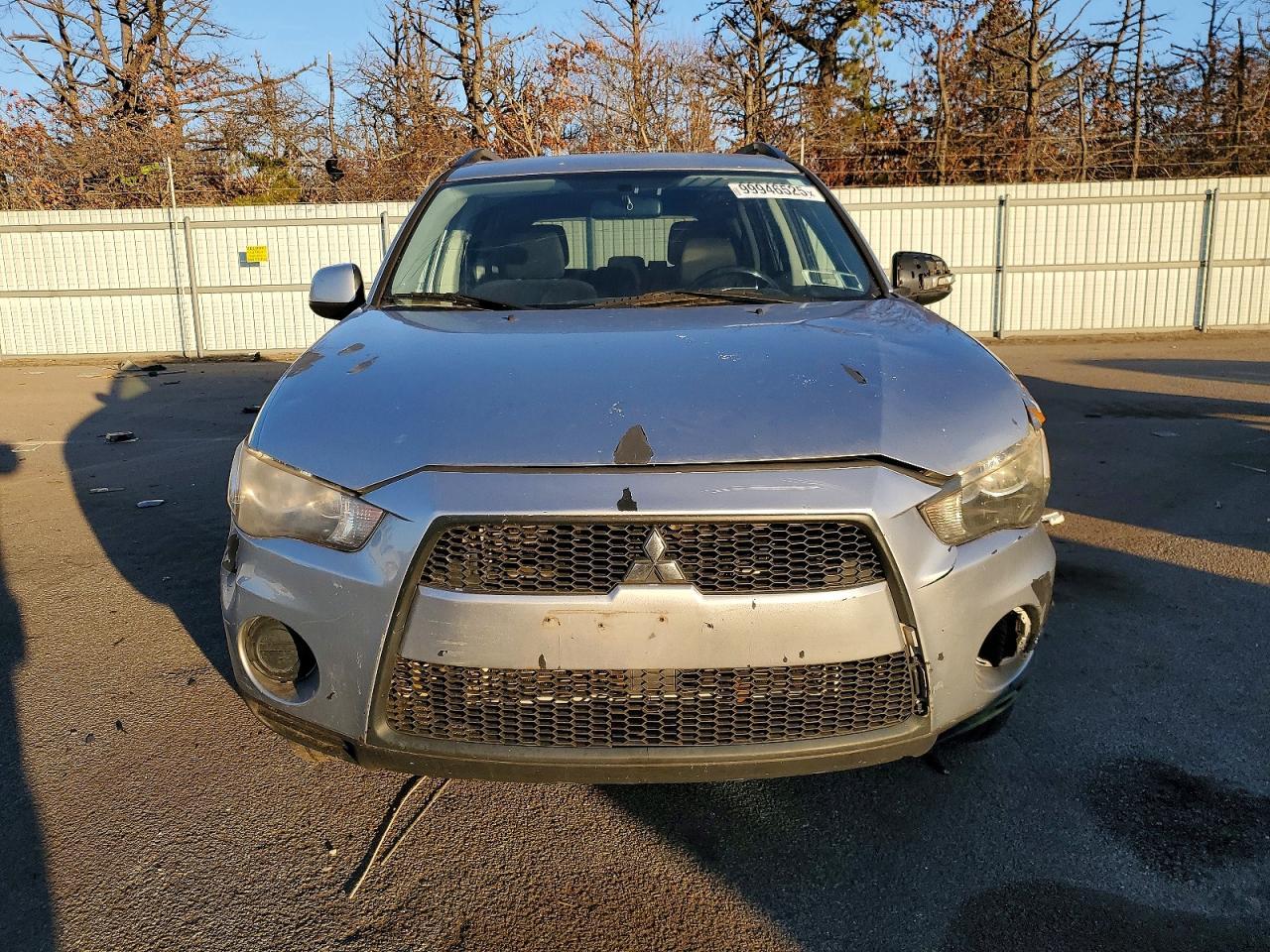 2012 MITSUBISHI outlander