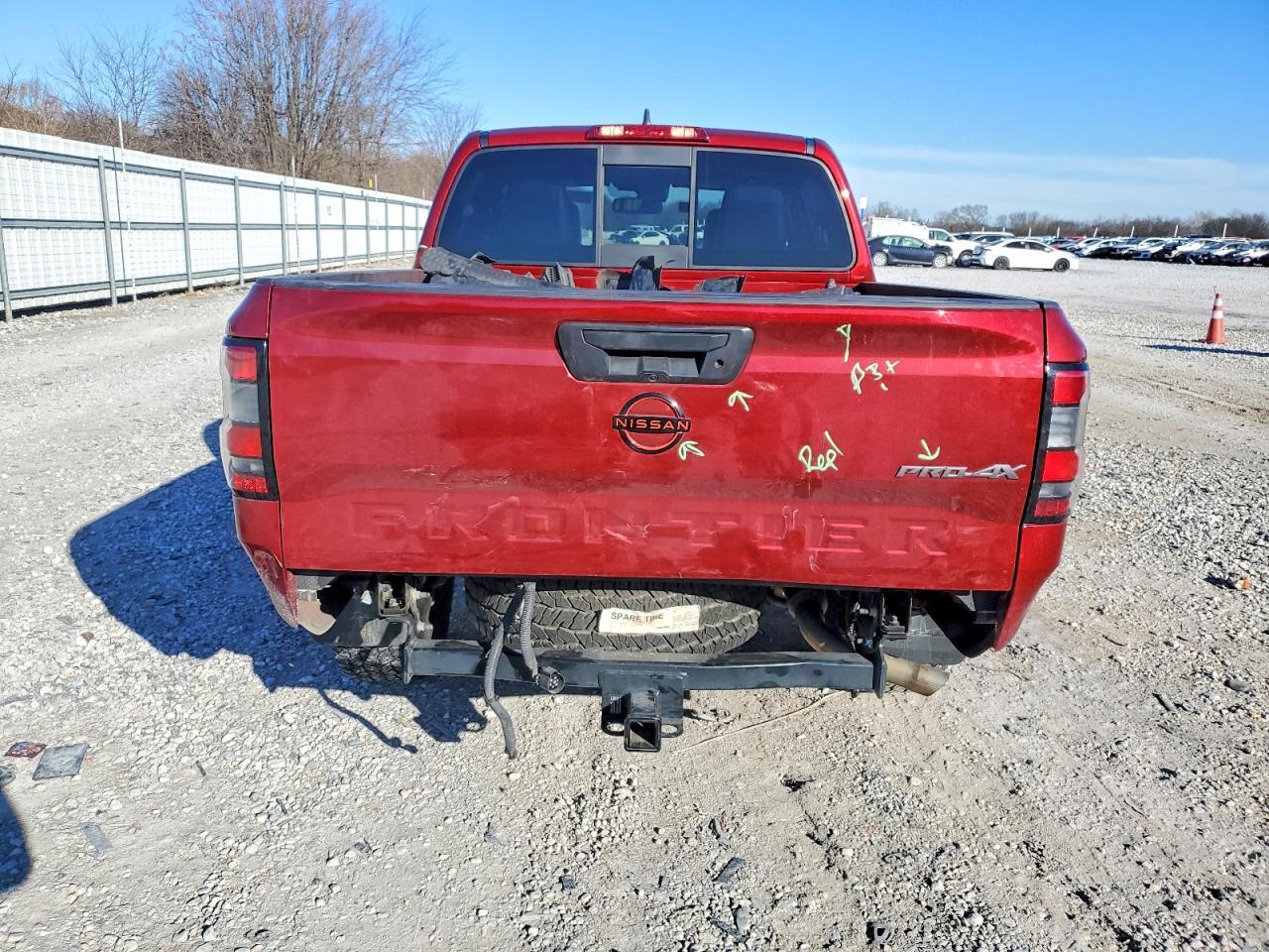 2022 NISSAN Frontier