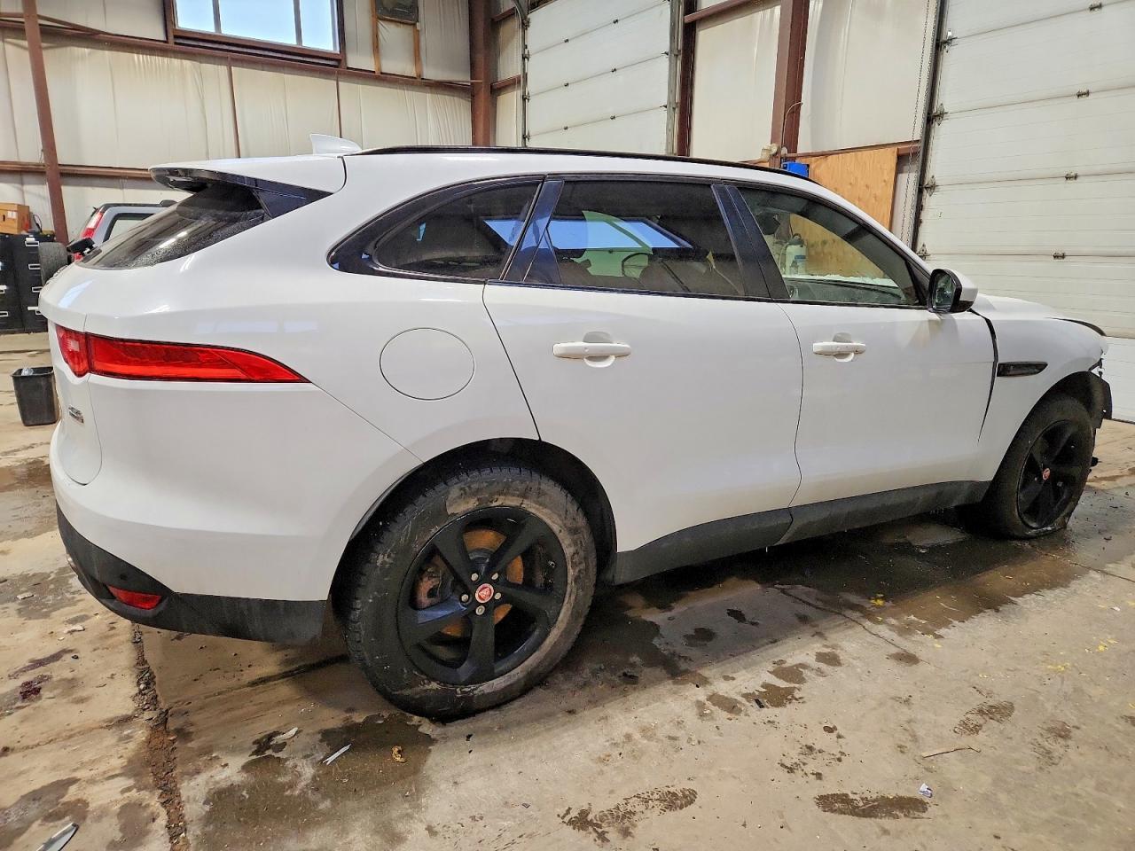 2019 JAGUAR F-Pace