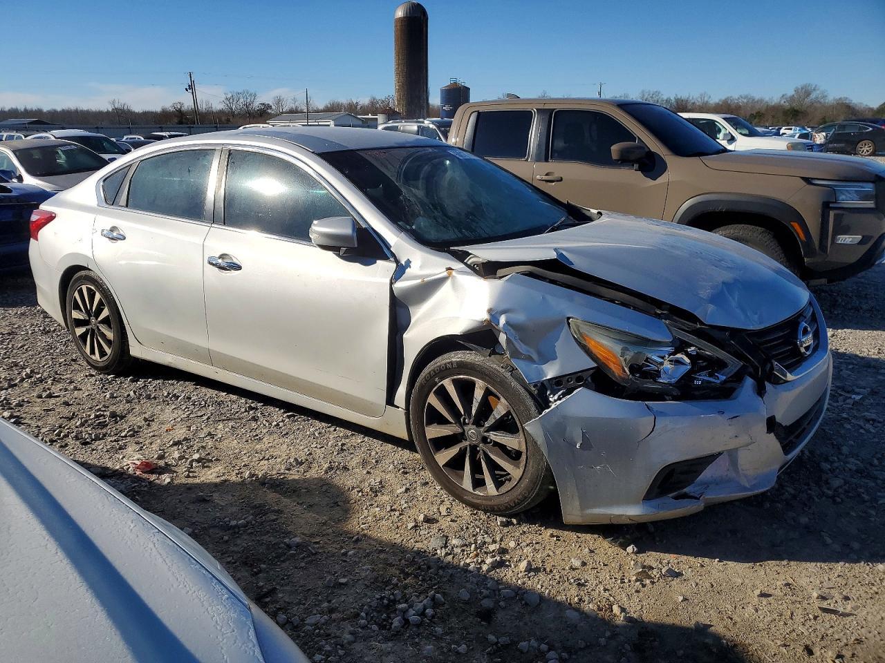 2017 NISSAN ALTIMA