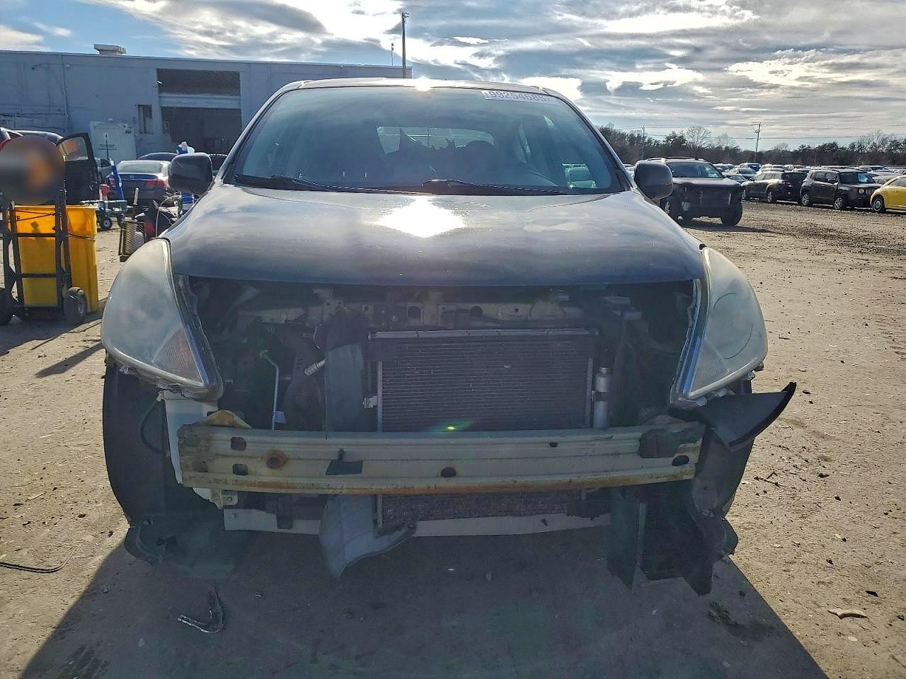 2013 NISSAN VERSA