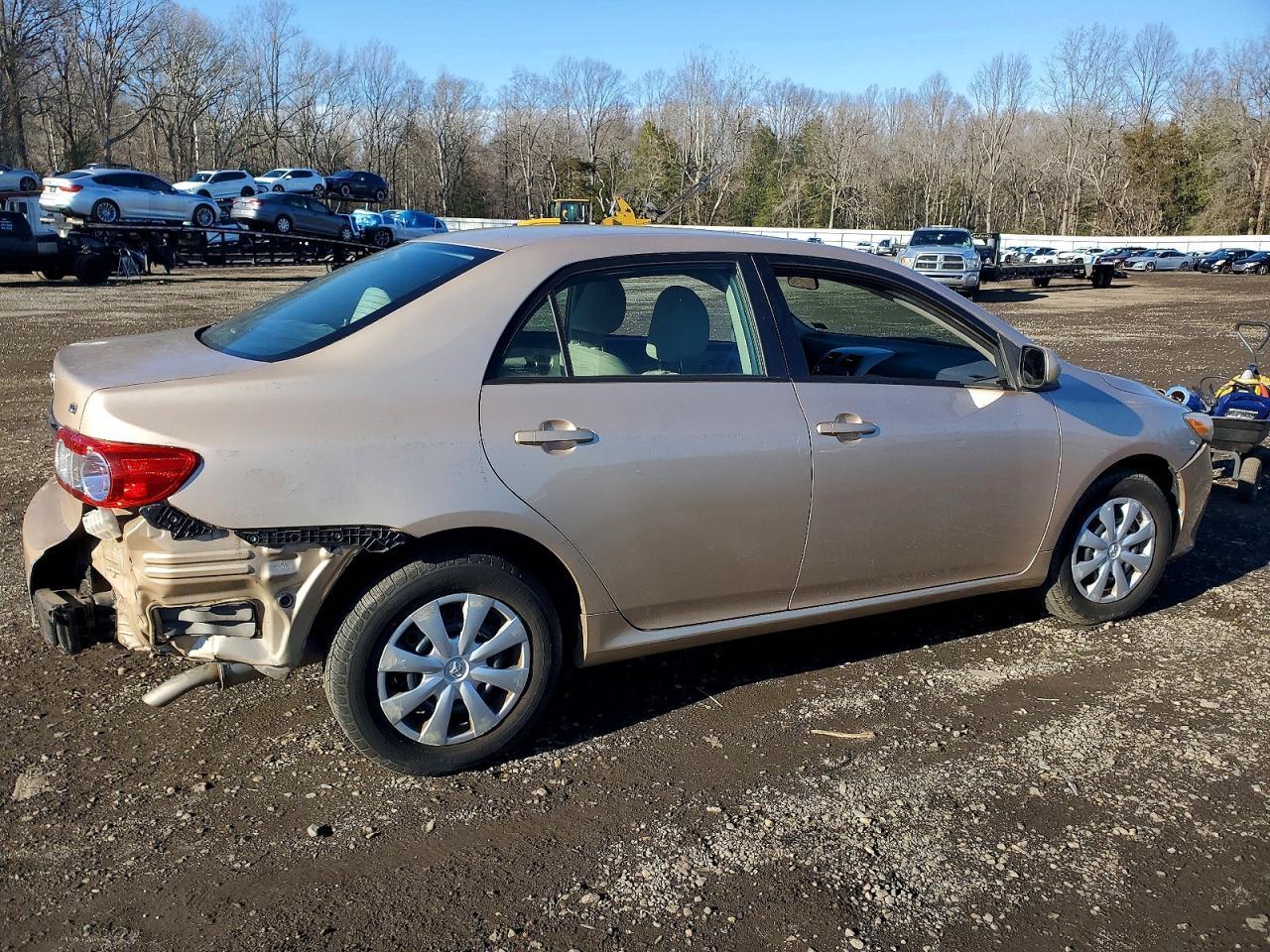 2011 TOYOTA COROLLA
