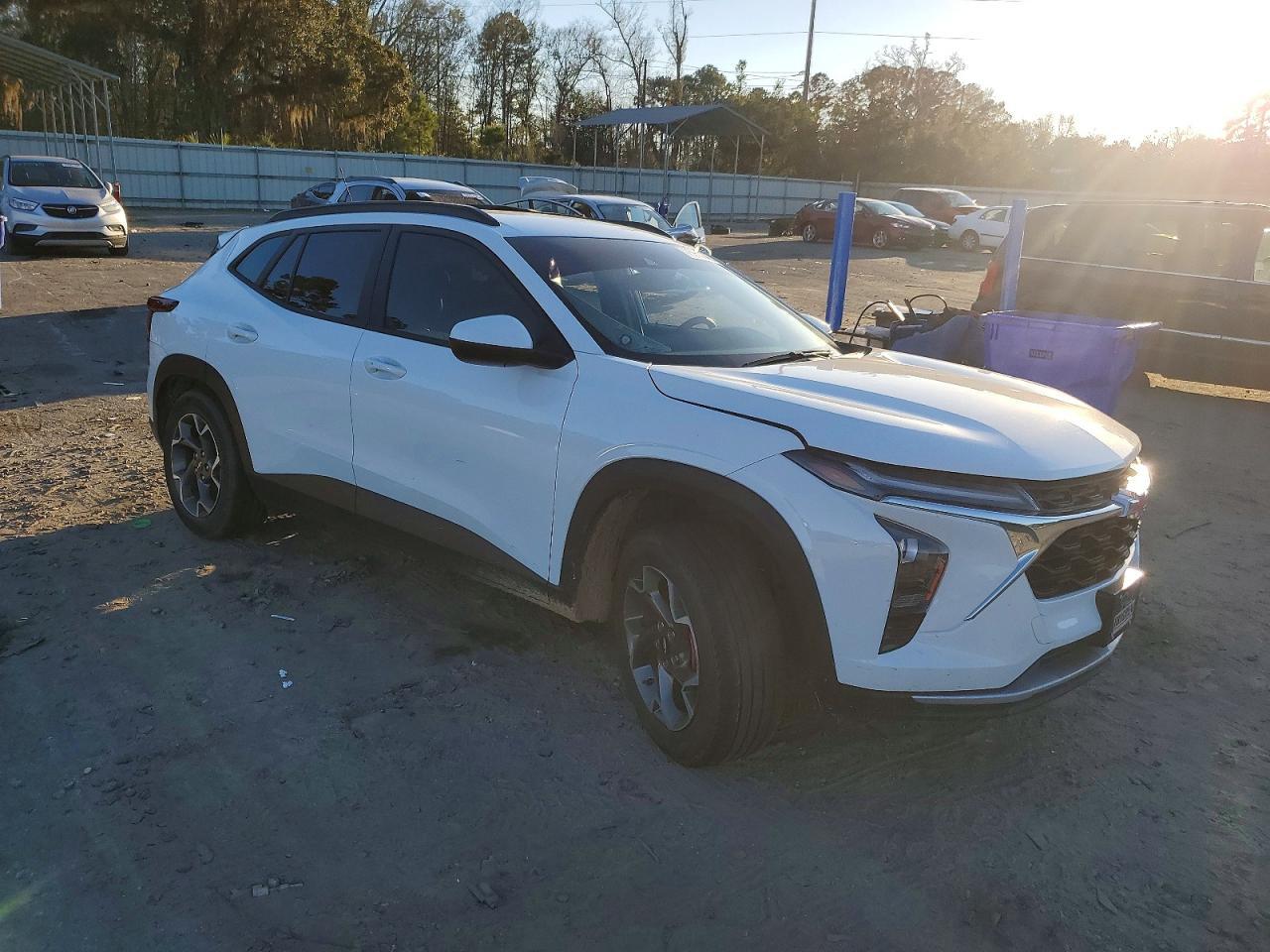 2025 CHEVROLET TRAX